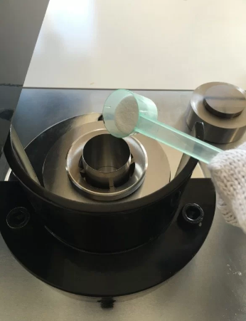 Полностью автоматический пресс-гранулятор высокого давления: HPS